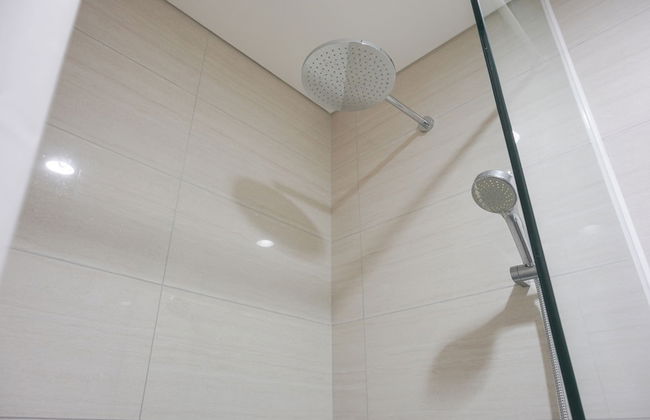 Modern And Comfort Stay 2Br At Ciputra International Apartment - Foto 19