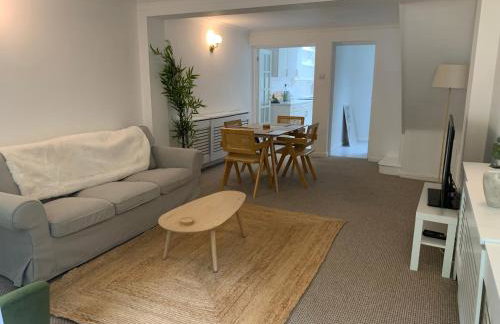 Richmond Escape - Photo 14