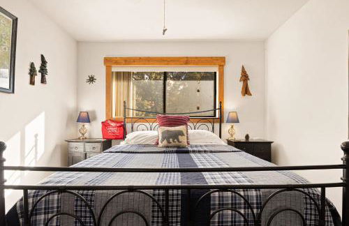 Sierra Pines Retreat - Sleeps 6 - Foto 27