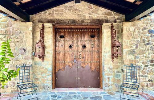 FAMILIAR y UNICA VILLA EN GAUCIN - Foto 1