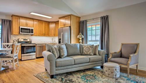 Walk to Dining Saluda Main Street Retreat! - Foto 4