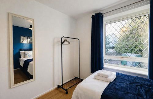 4 Bed Cosy Home w Free parking, Pets Welcome - Foto 7