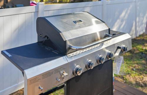 Spacious Modern Farmhouse w/ Private Patio & BBQ! - Foto 19