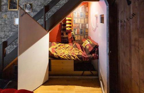 Hogwarts Hideaway Themed Property - Foto 18