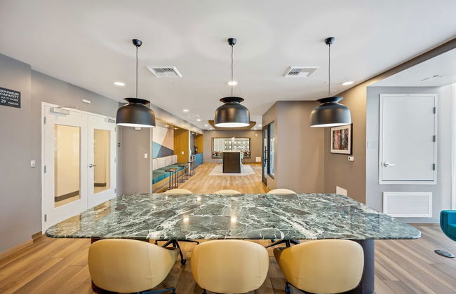 Luxury 2BR Hollywood Pool View by Oneluxstay - Foto 67