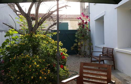 Maison 4 pièces avec WiFi à 800m des plages à Saint-Georges-d'Oléron - FR-1-246A-75 - Foto 3