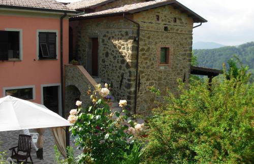 Holiday Home in Mulazzo With Natural Pond - Foto 40