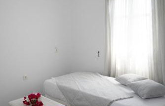 Flora & Agelos Studios - Paros - Photo 25