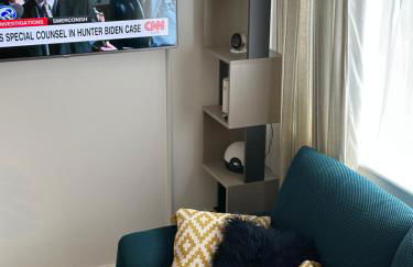 Dartford Luxurious House with Parking - Netflix - Wi-Fi - Photo 30