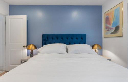 Serene Luxe Residence near Rose Bowl - Photo 34