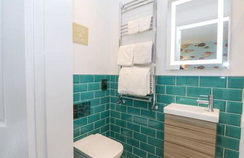 HollyDale - Photo 30