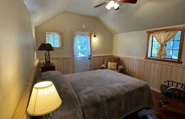 Cozy Rustic Cabin with Riverside Patio on the Pecos River – Pecos, New Mexico - Foto 30