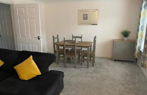 Great Location, large 1 bed flat with parking - Foto 2