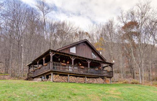 Hilltop Walton Getaway with Picturesque Views! - Foto 31