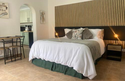 The Courtyard Studio Apartments - Foto 72