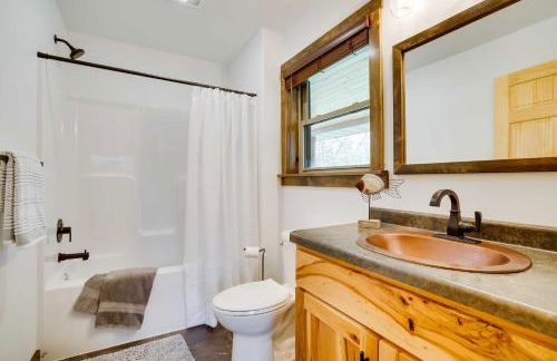 Near Memorial Park Lake Arbutus Vacation Rental - Foto 14