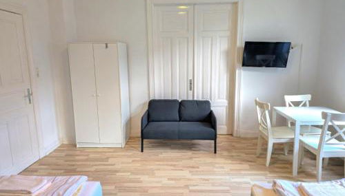 Großzügiges Apartment mit Balkon und 3 Schlafzimmern - Foto 2