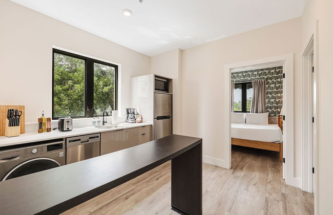 Roami at The Palace - Photo 24