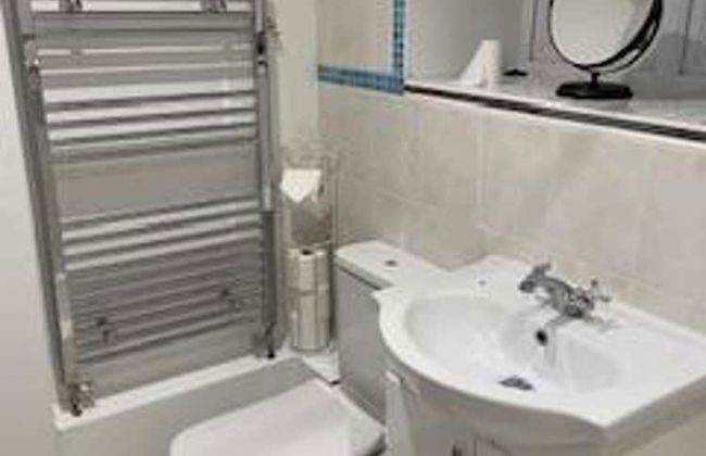 Barn Retreat/ Hottub/ Bbq/ Petsok/wi-fi - Photo 7