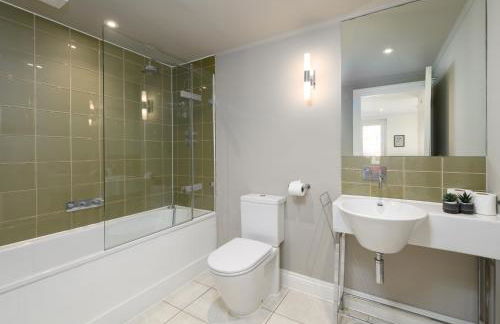 Holm House - Stylish Coastal Suites - Silures Bar & Restaurant On-site - Foto 52