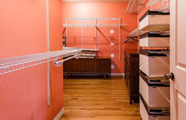 Chic Renovated Oasis: Disney & Universal Nearby 4 Bedroom Home by RedAwning - Foto 36