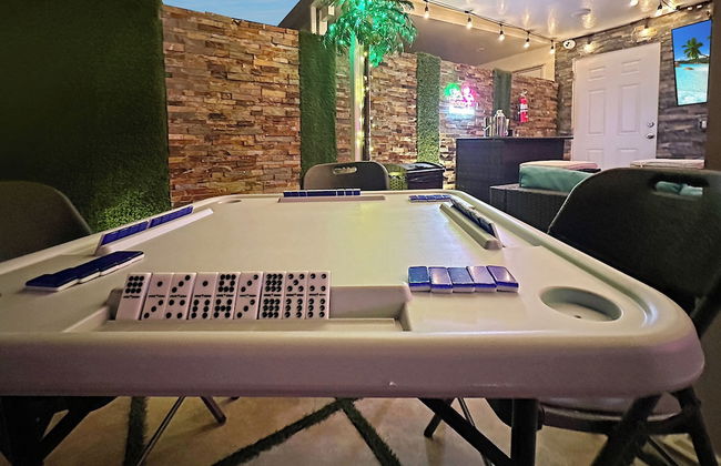 Experience Luna Sky! 65" TV Bar BBQ go FL Keys - Foto 26