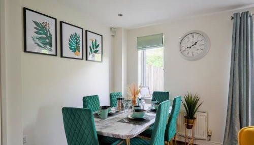 Cherish Stays spacious & amazing 3 Bed House in Hayes & Heathrow - Foto 5