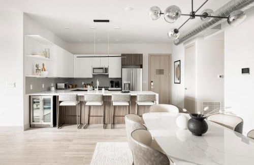 Luxurious Escape - Walk to Empower Field - Tesoro - Foto 8