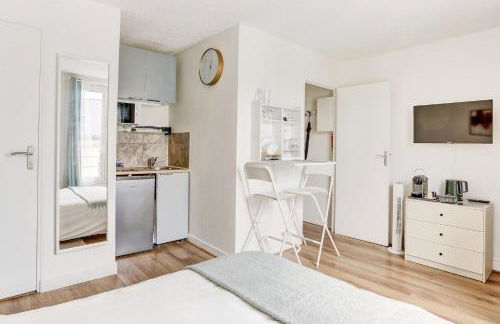 Le Courcillon Calme, Cour privée & Proche Château - Foto 9