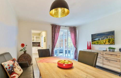 Ferienwohnungen Weingut und Vinothek Regnery - Photo 1