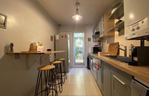 ToulonHost - Le Litardi - Superbe T2 - 2 pas des plages - Clim - Fibre - Foto 16