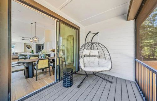 Modern 4BR Retreat in Uptown! - Foto 15