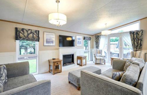 Bramble Lodge with Hot Tub - Foto 11