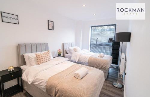 Royal Oak Apartments 3 - Secure Parking - Perfect for Contractors - 2 Bedroom - 2 Bathroom - Fast Wi-fi - Long Term Stays - - Foto 5