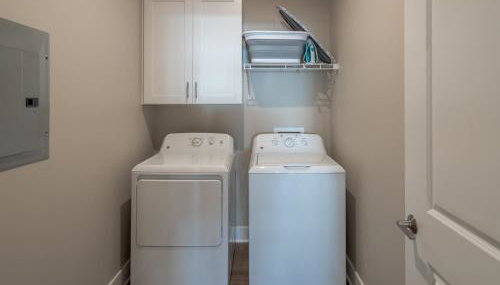 Modern 2BR 2BA New Build Condo with Garage & Patio - Foto 3