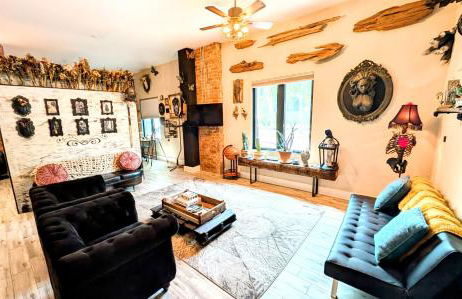 Cozy AF Gothic Rose Gallery - Foto 5