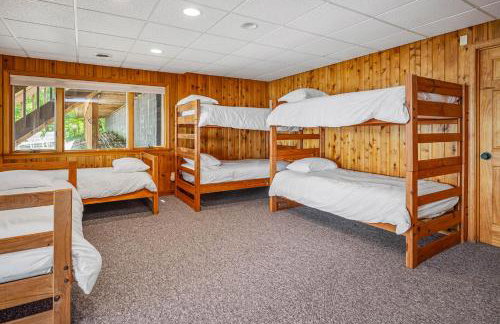 Lake house w/ indr pool and jacuzzi - Foto 28