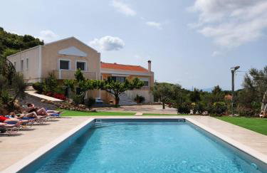 Villa Amfiario - Luxury & Breathtaking views under the Attica Sun! - Foto 1