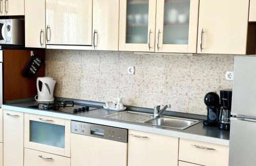 Spacious villa for 10 with a big private pool - Photo 49