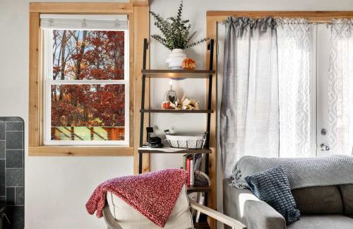 Cozy Cabin w Lake, Hot Tub, Huge Deck & Fire Pit - Foto 12