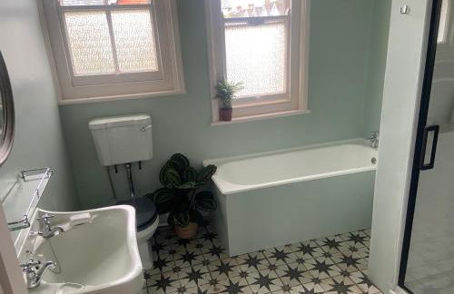 The Blue Door - Photo 27