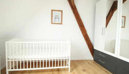 Stilvoll eingerichtete Landhauswohnung - Foto 2