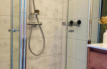 StudioIModernIZentrumIWLANIParkplatzIDisneyPlus - Foto 27