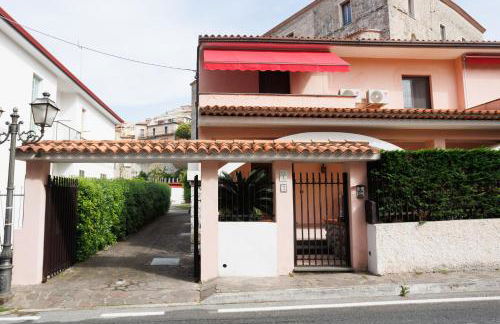 The Lemon Tree House - Photo 4