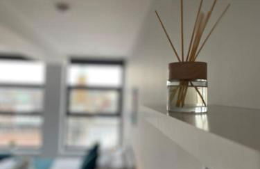 Deluxe Apartment in Central Northampton - Heart of Market Square - Photo 6