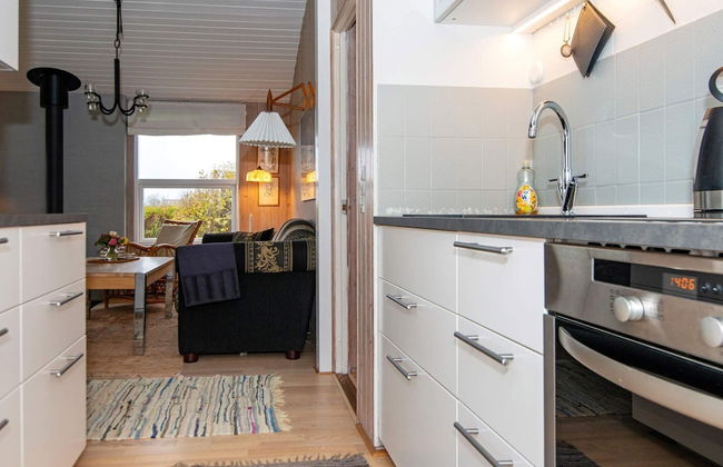 5 Person Holiday Home in Rendbjerg Strand Egernsund - Photo 2