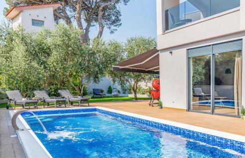 Beautiful Home In Porec With Kitchen - Foto 9