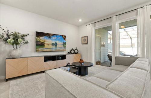 5 Bedrooms 4 Bathrooms Windsor Cay 16202 Cc - Foto 2