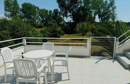 Beach House Into the Green! - Foto 25