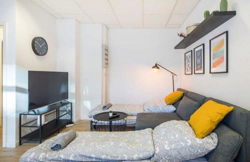 Spacious Two BR Close To Stadtpark and Street Parking - Foto 3